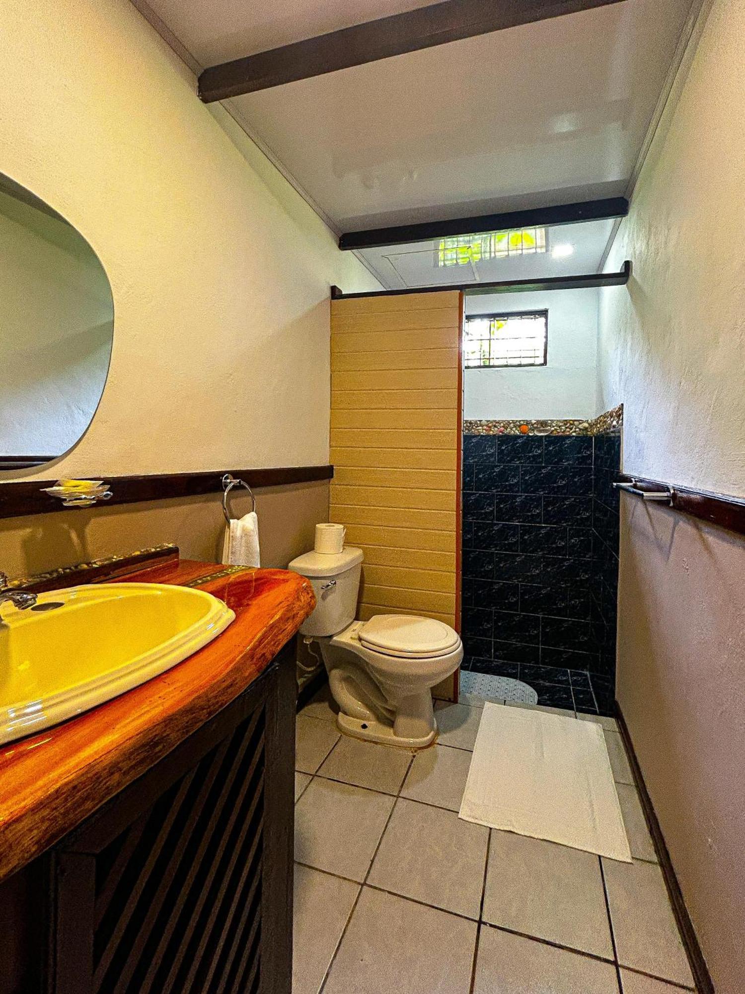 Cabinas Ole Caribe Puerto Viejo de Talamanca Экстерьер фото